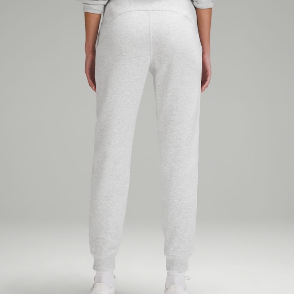 NWT Lululemon Scuba High Rise Joggers size 14 - Picture 3 of 6